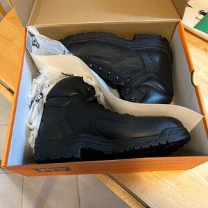 Black timber pro black size 10 boots